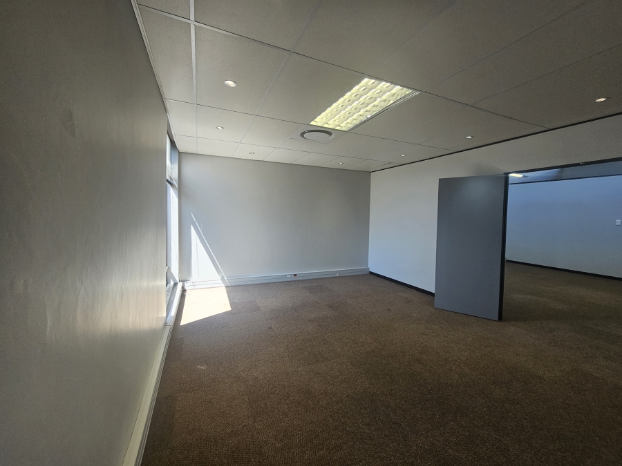 To Let commercial Property for Rent in Vincent Eastern Cape